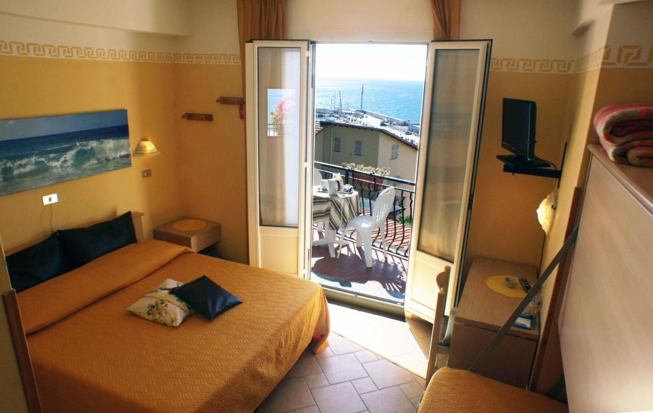 Albergo La Pineta Andora Exterior foto