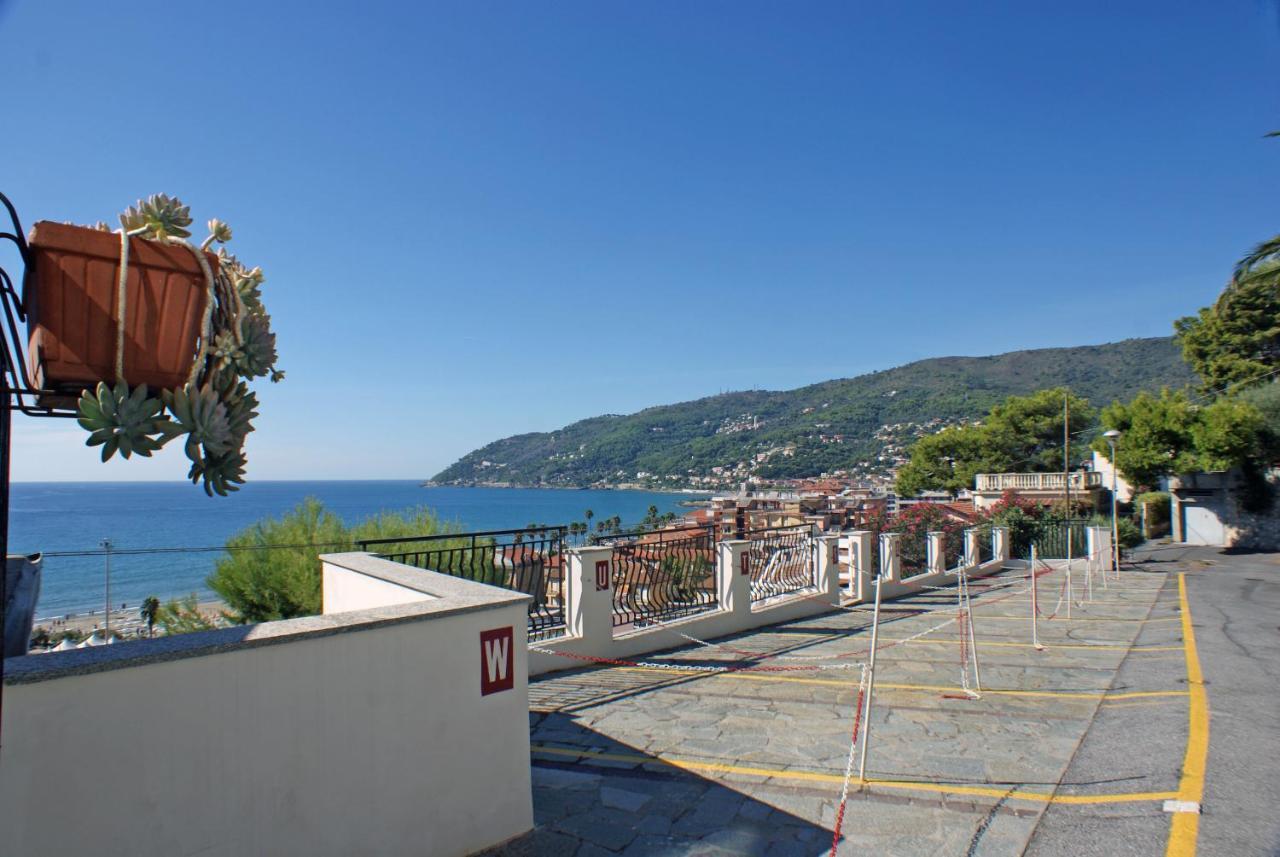 Albergo La Pineta Andora Exterior foto