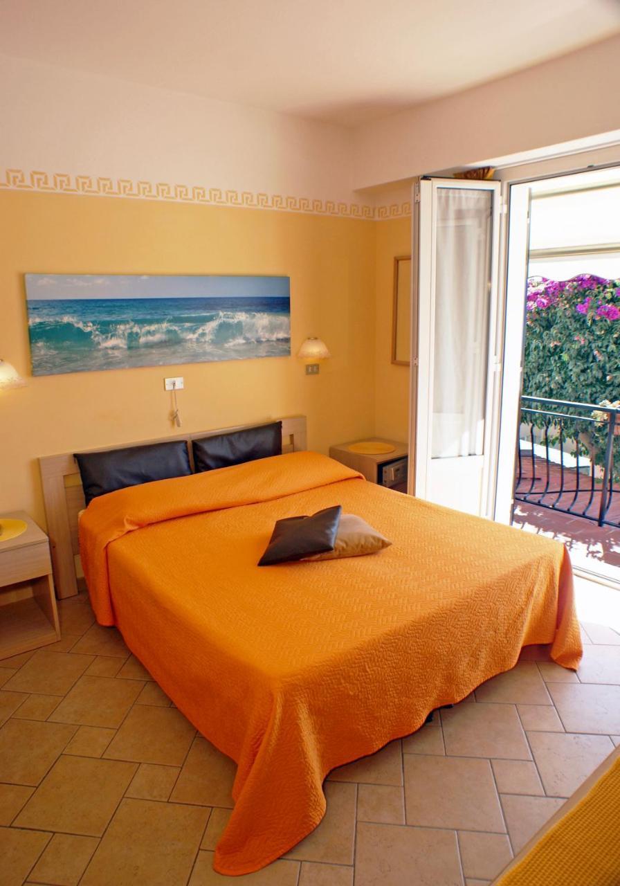 Albergo La Pineta Andora Exterior foto